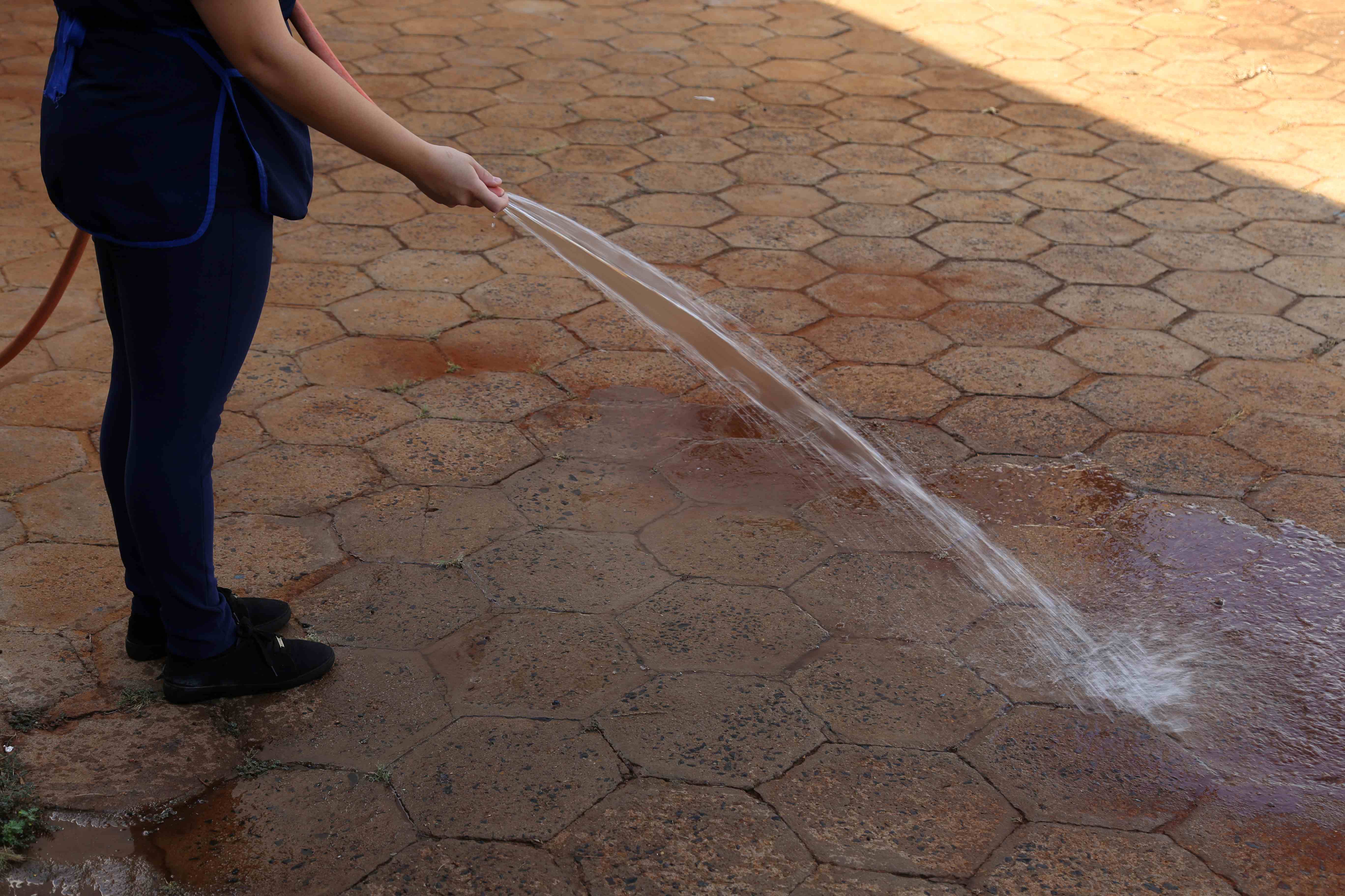 Barretos adota medidas urgentes para a conservação de água durante a onda de calor causada pelo El Niño